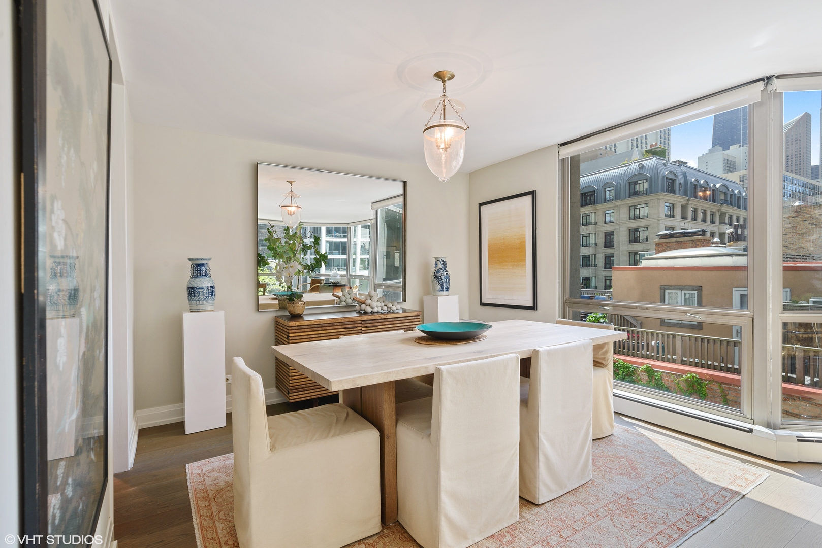 1310 N Ritchie Court Unit: 5B