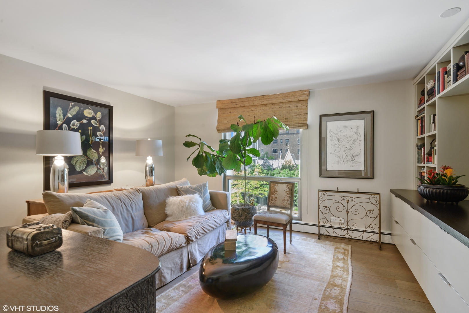 1310 N Ritchie Court Unit: 5B