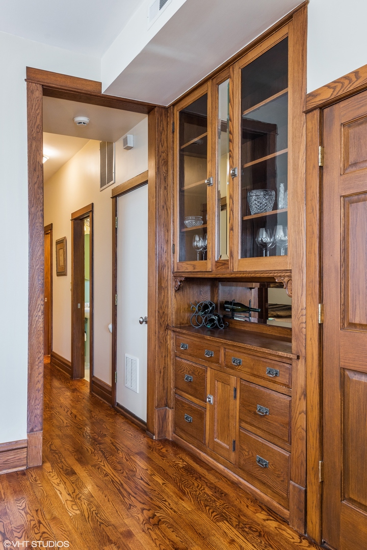 2227 W School Street Unit: 3