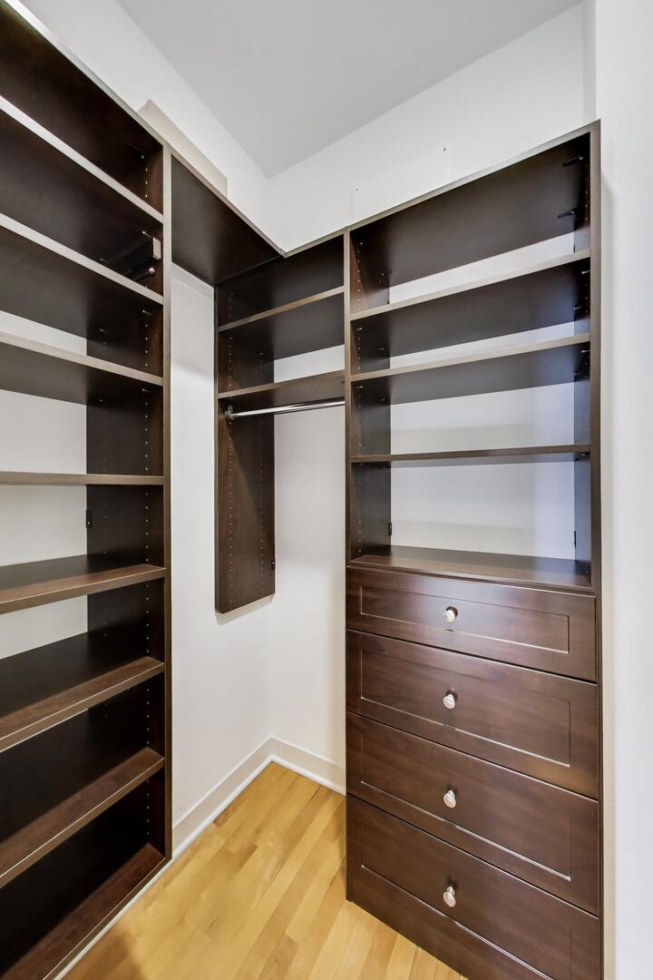 859 N Paulina Street Unit: 2