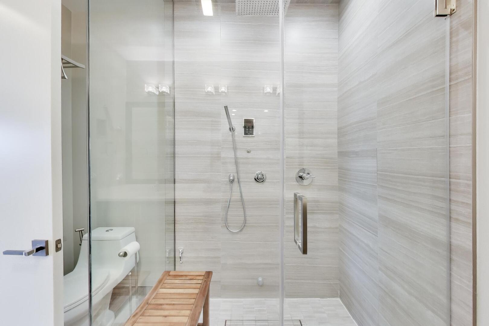 1121 N Western Avenue Unit: 4N