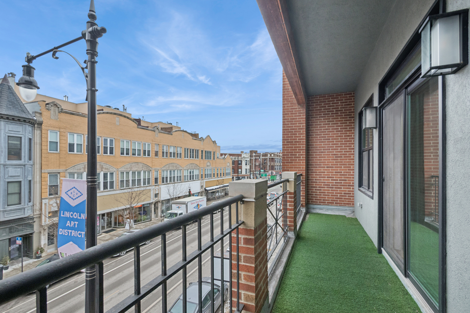 3059 N Lincoln Avenue Unit: B