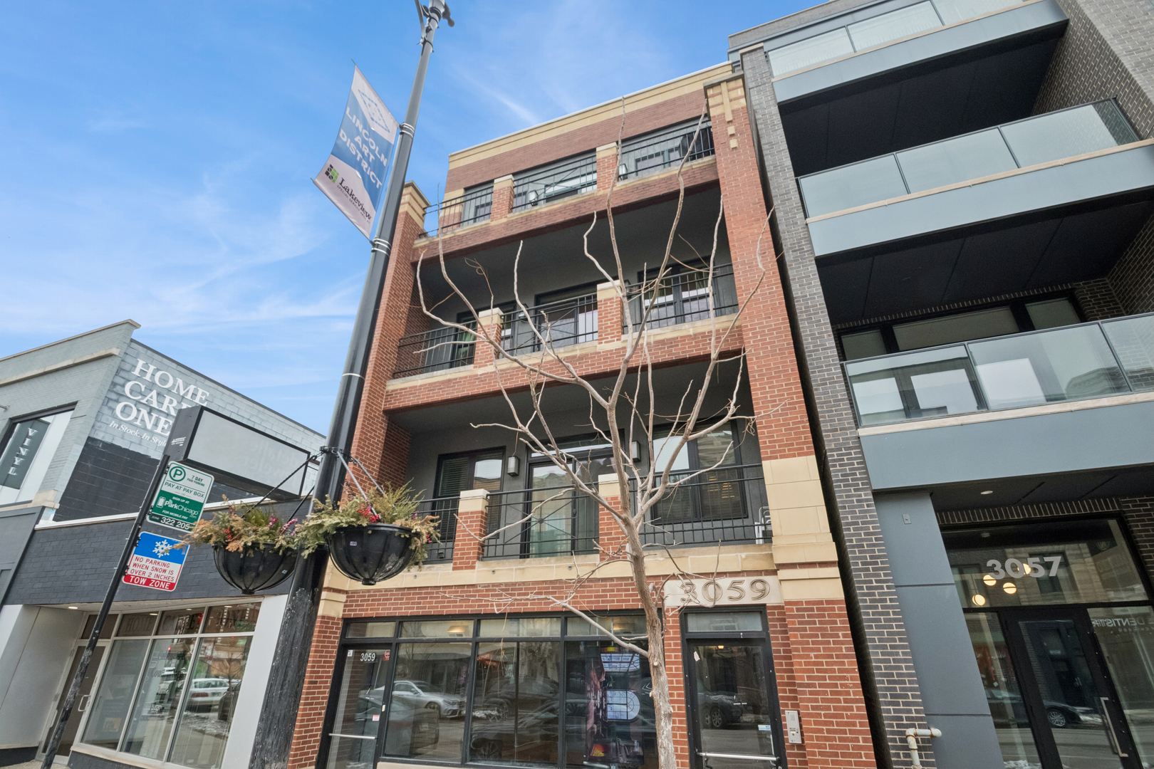 3059 N Lincoln Avenue Unit: B