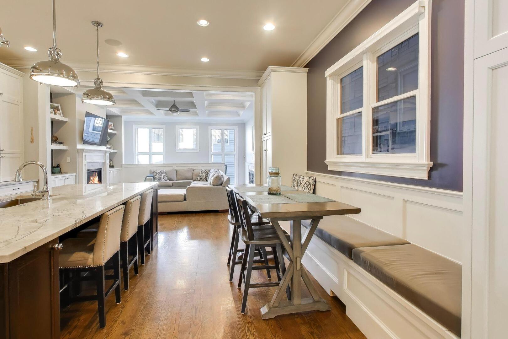 1428 W George Street