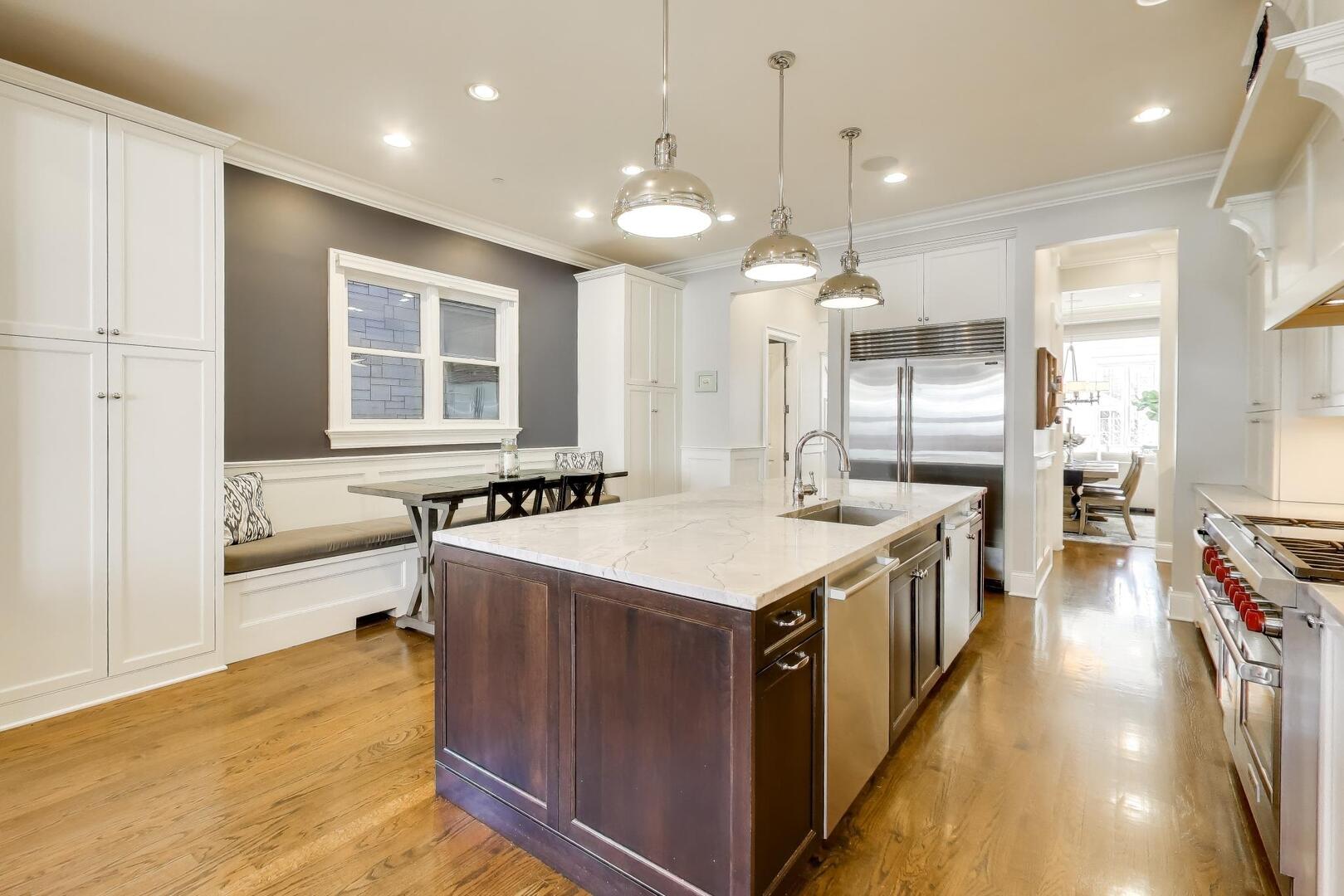 1428 W George Street