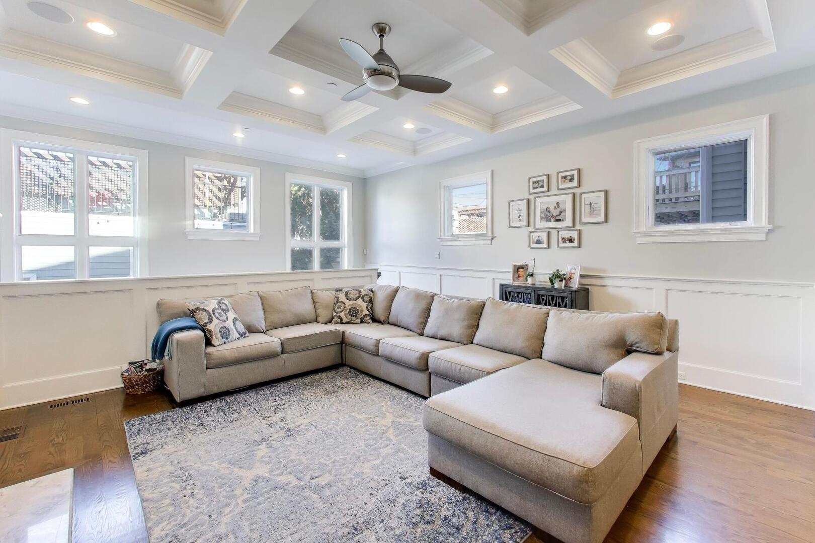 1428 W George Street