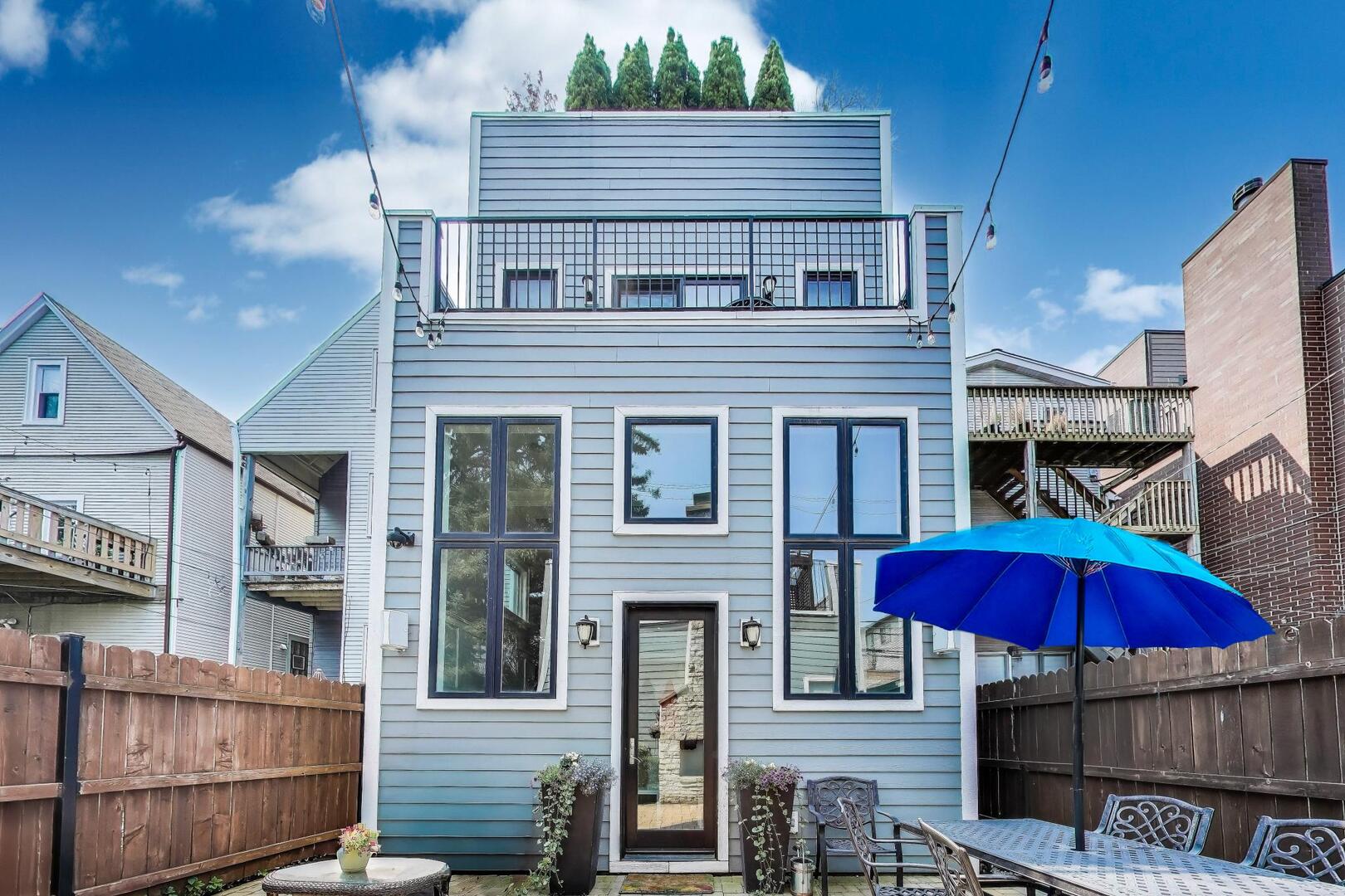 1428 W George Street