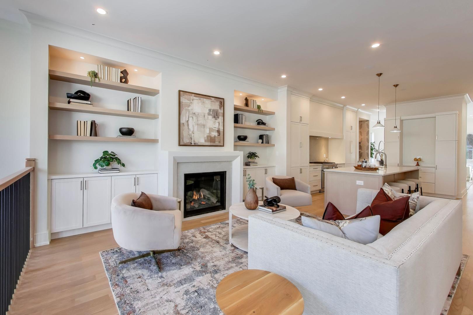 1632 W Hollywood Avenue