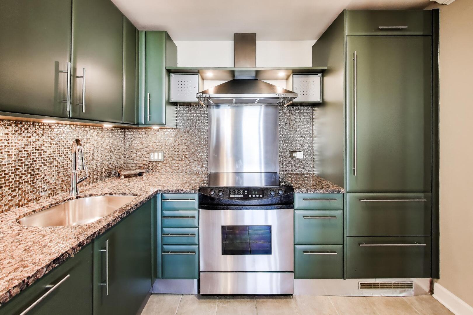 1030 N State Street Unit: 48C