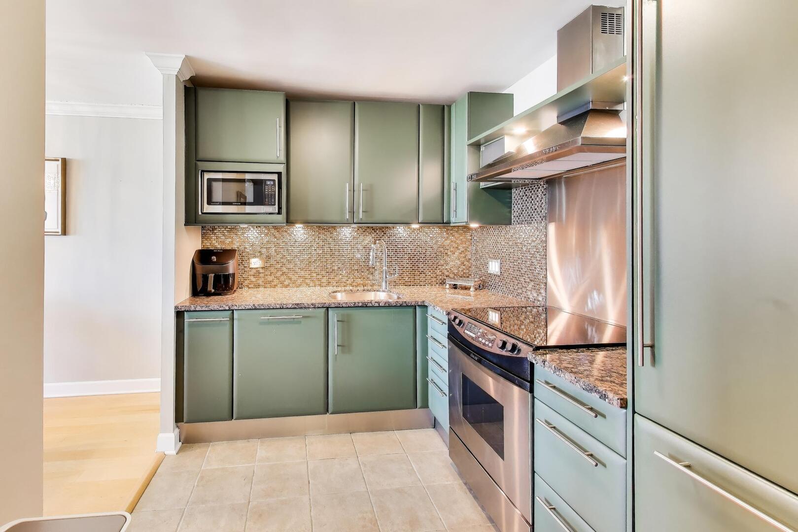 1030 N State Street Unit: 48C