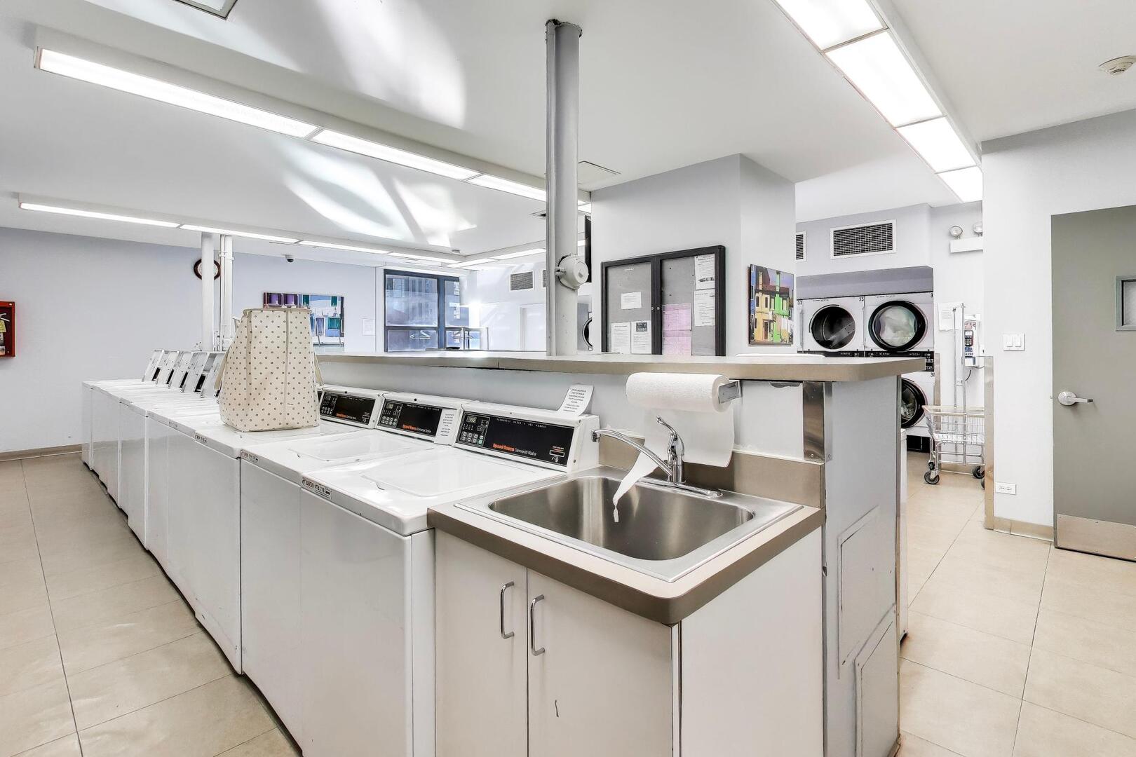 1030 N State Street Unit: 48C