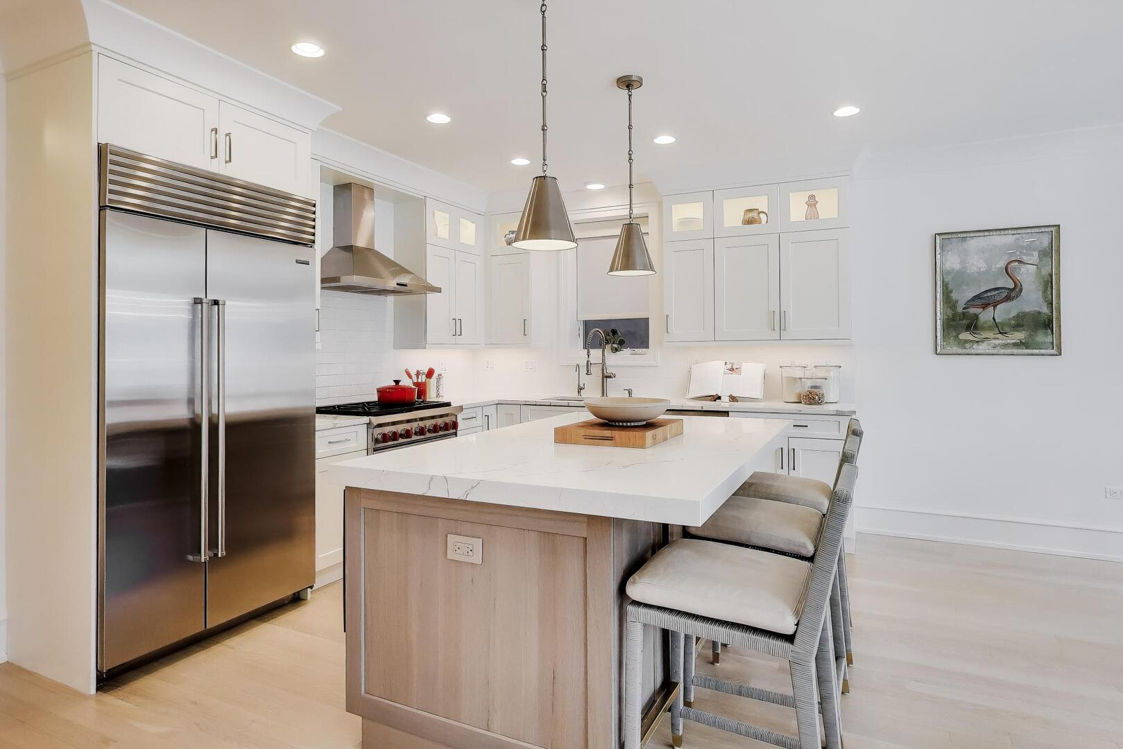 1833 N Sedgwick Street Unit: 2