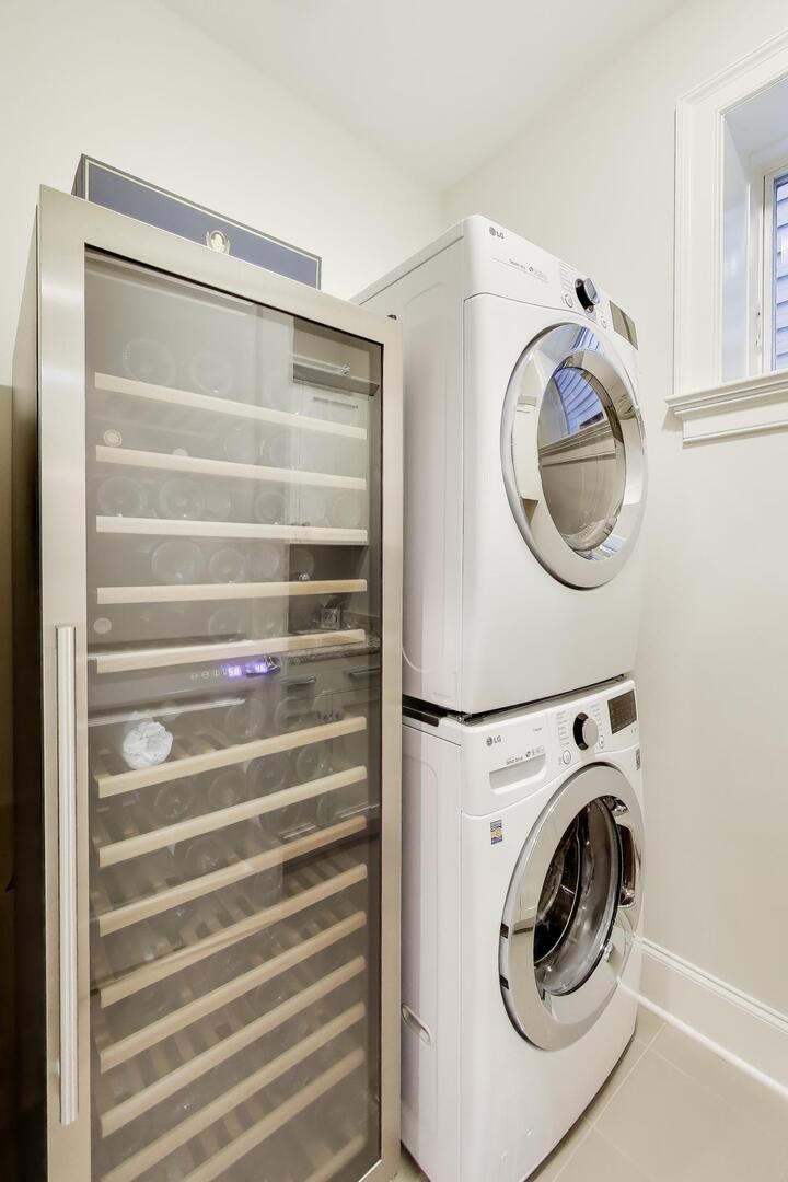 2935 N Seeley Avenue