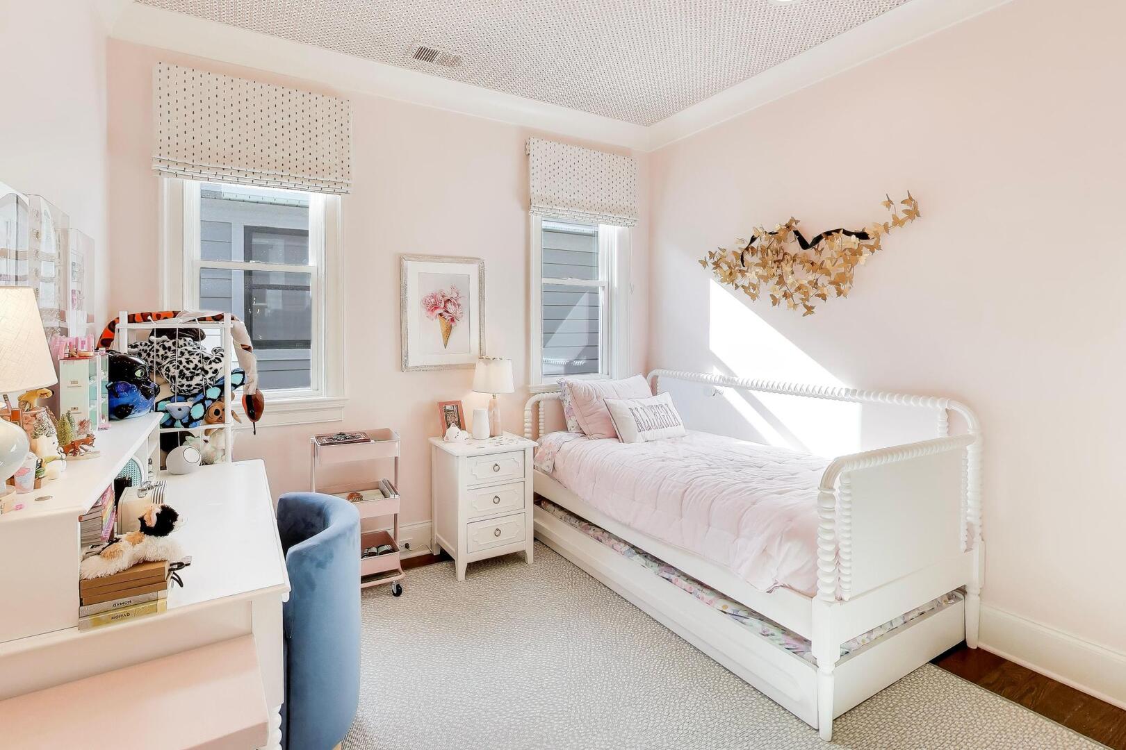 2935 N Seeley Avenue