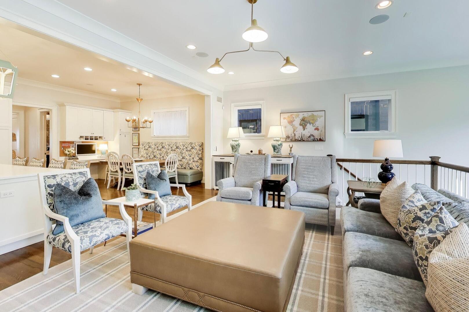 2935 N Seeley Avenue