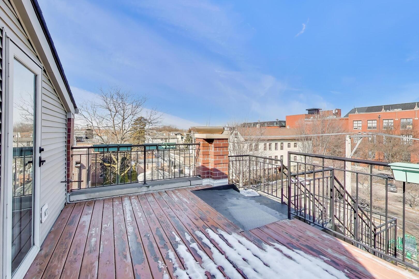 1400 W George Street Unit: 3