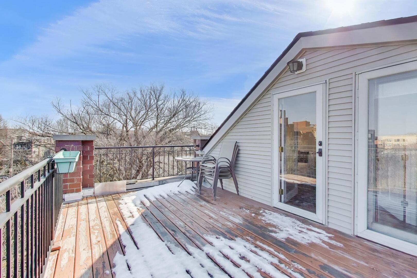 1400 W George Street Unit: 3