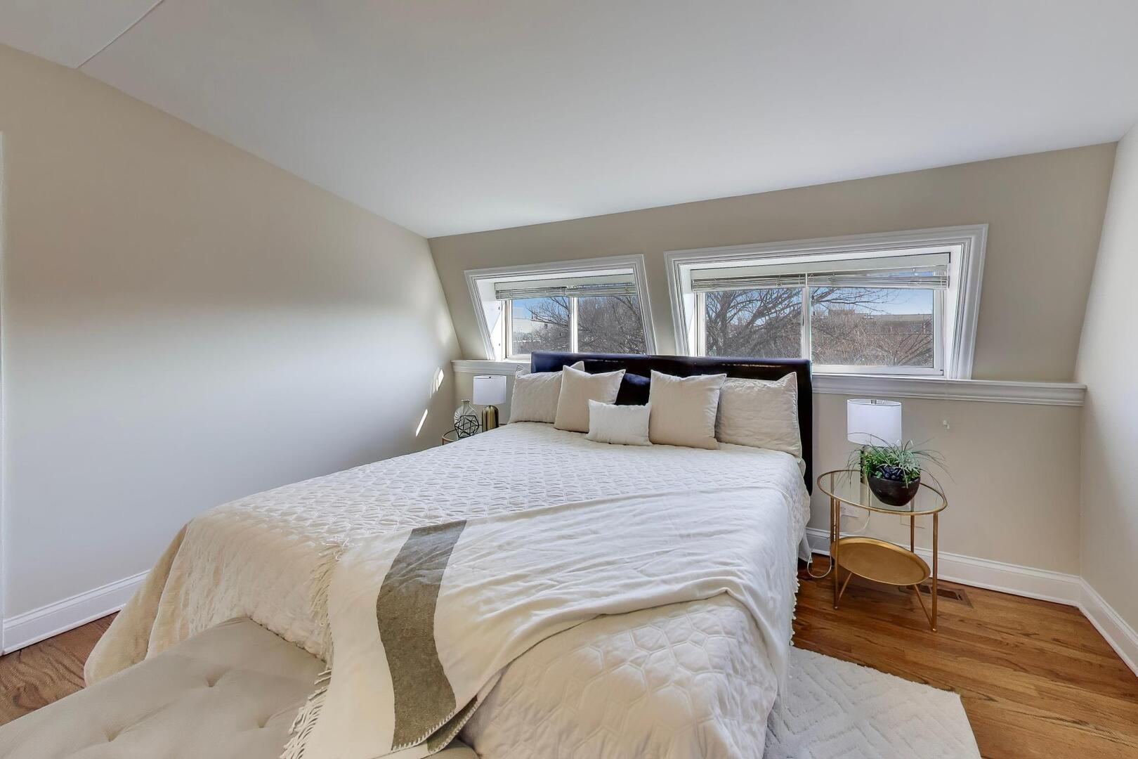 1400 W George Street Unit: 3