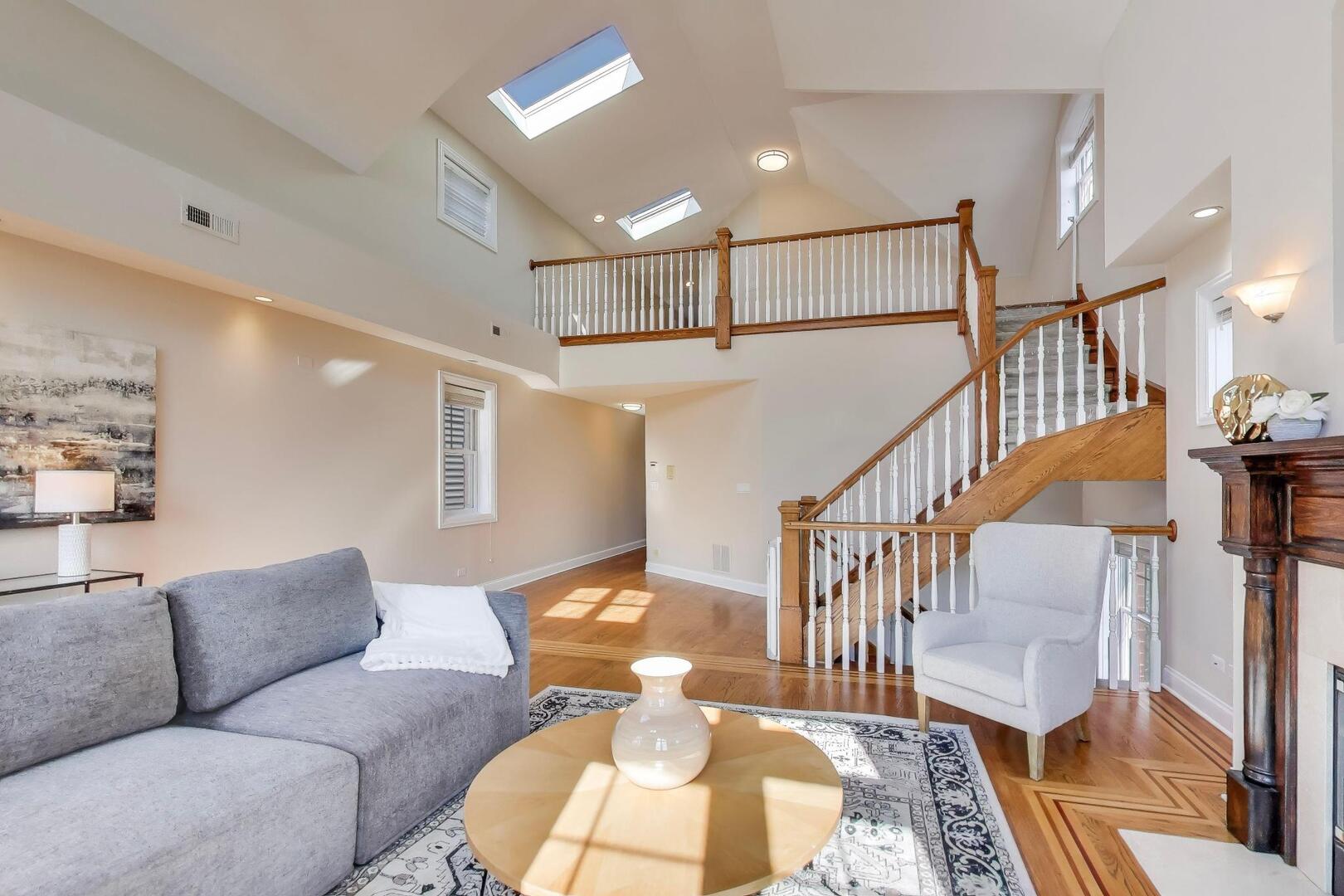 1400 W George Street Unit: 3