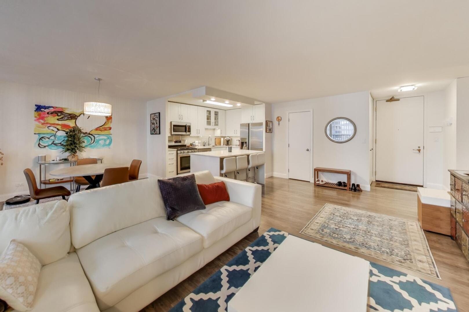 400 E RANDOLPH Street Unit: 2425