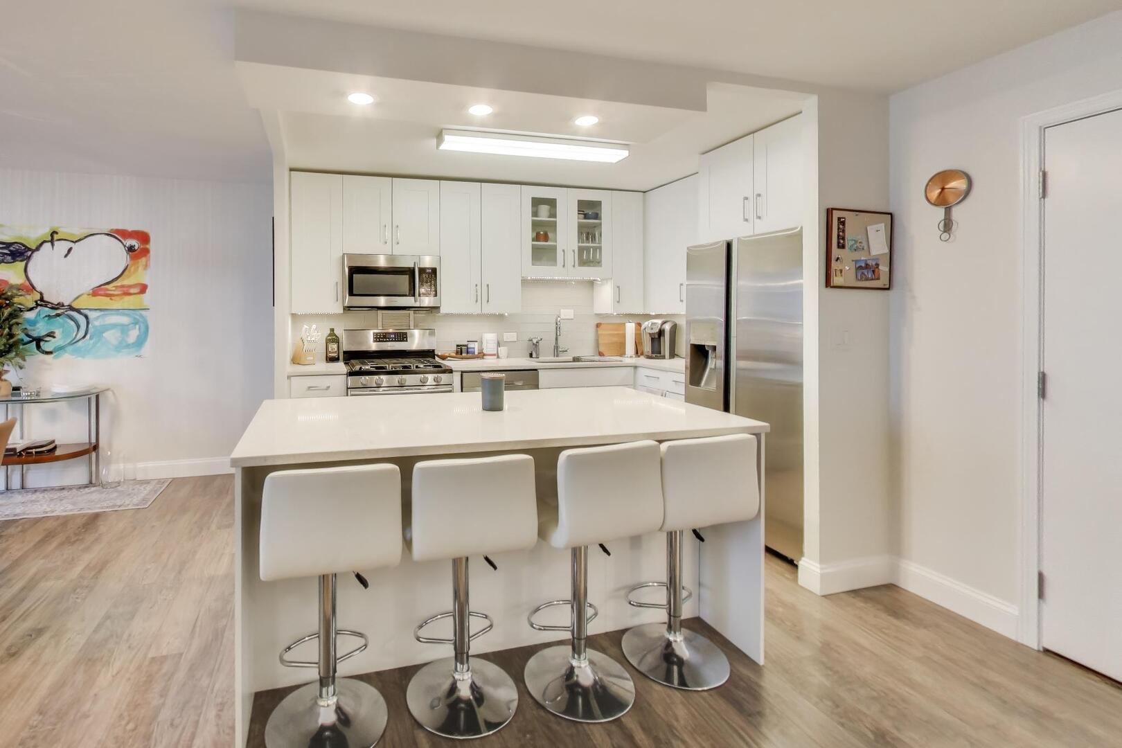 400 E RANDOLPH Street Unit: 2425