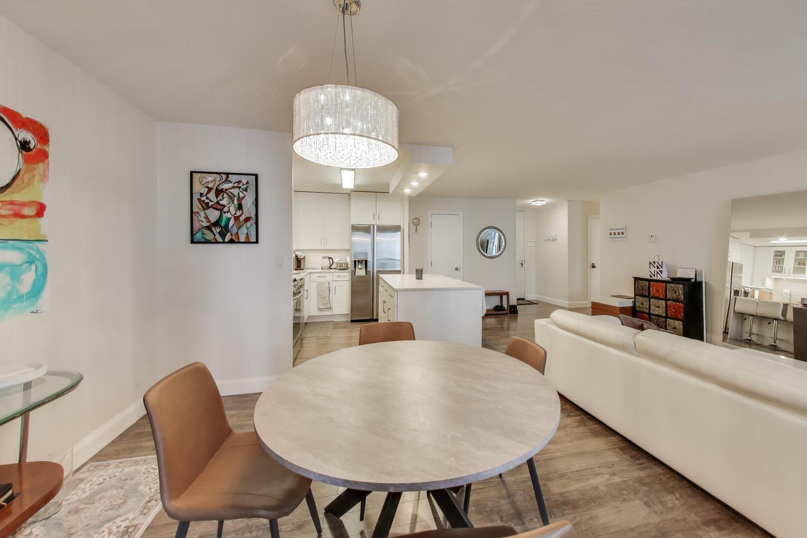 400 E RANDOLPH Street Unit: 2425