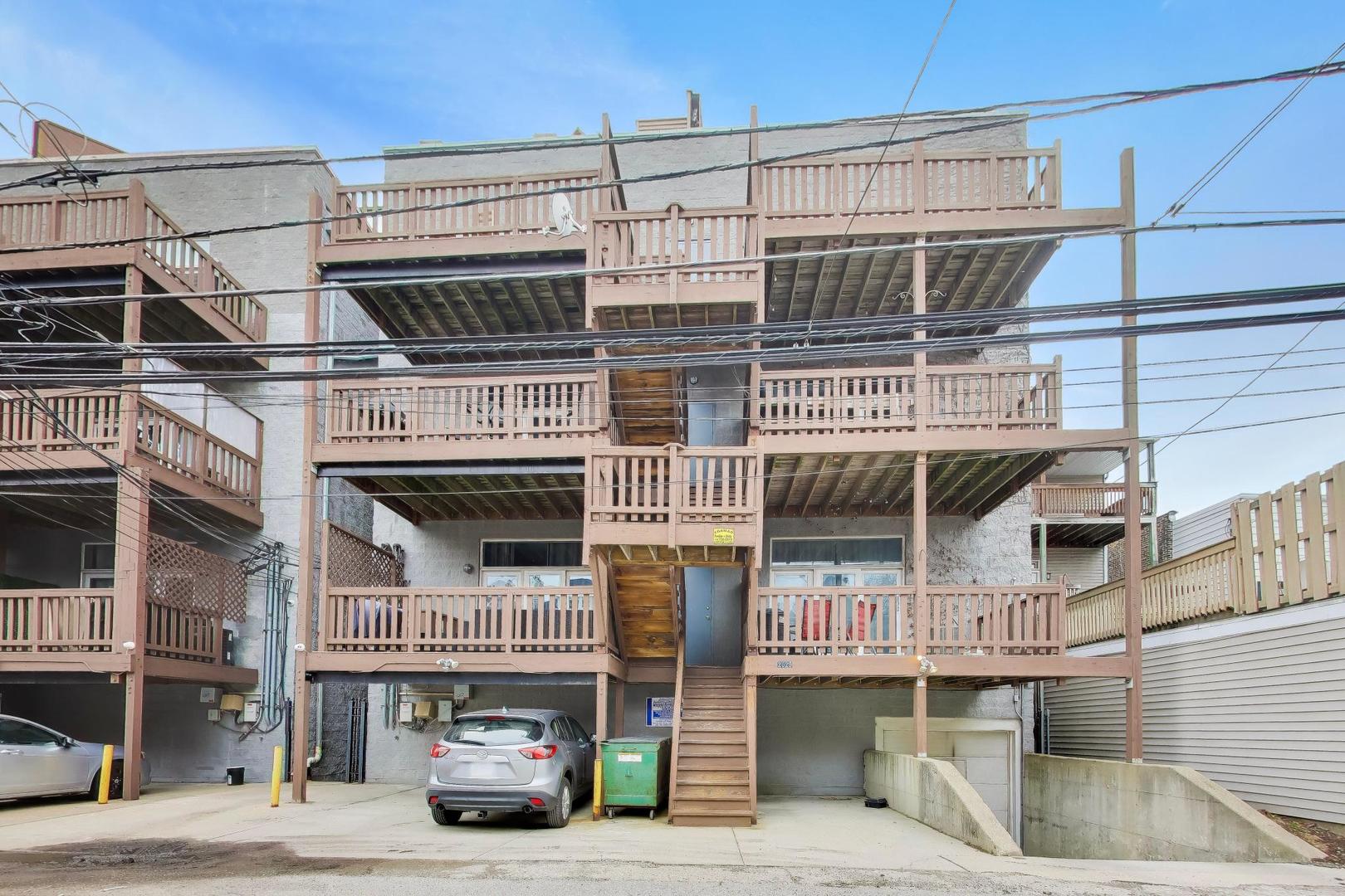 2629 N ASHLAND Avenue Unit: 1B