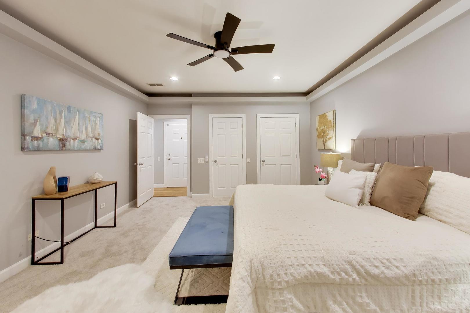 2629 N ASHLAND Avenue Unit: 1B