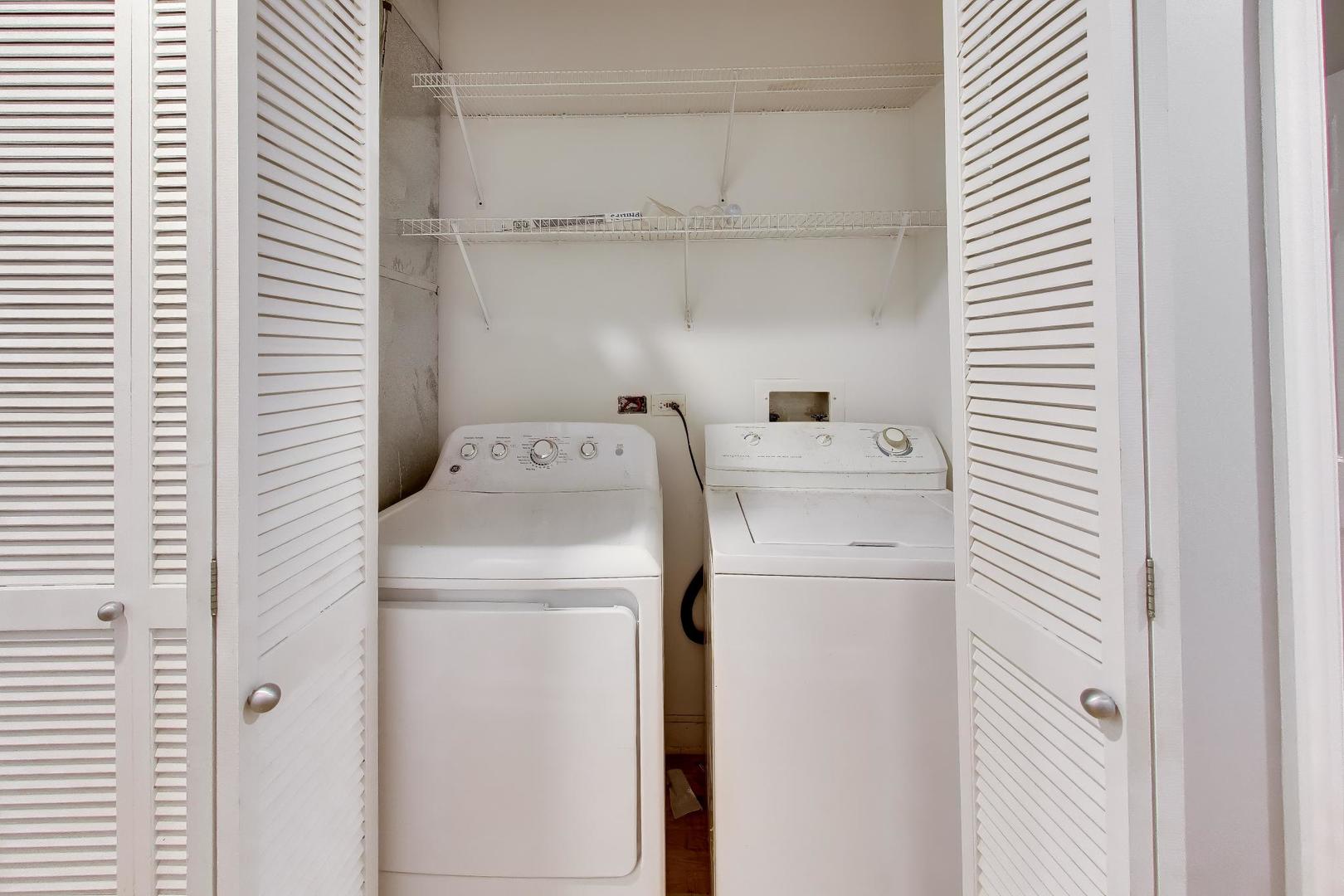 2629 N ASHLAND Avenue Unit: 1B