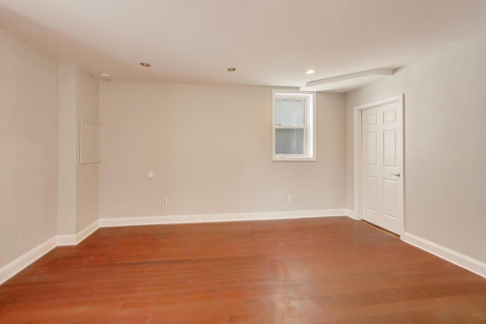 2229 W Armitage Avenue