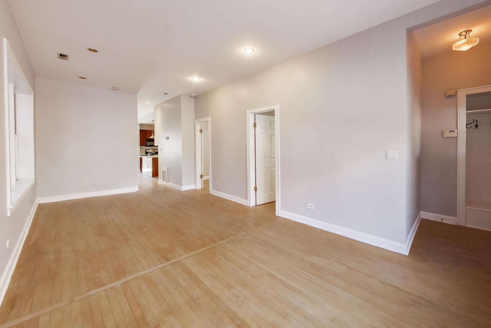 2229 W Armitage Avenue