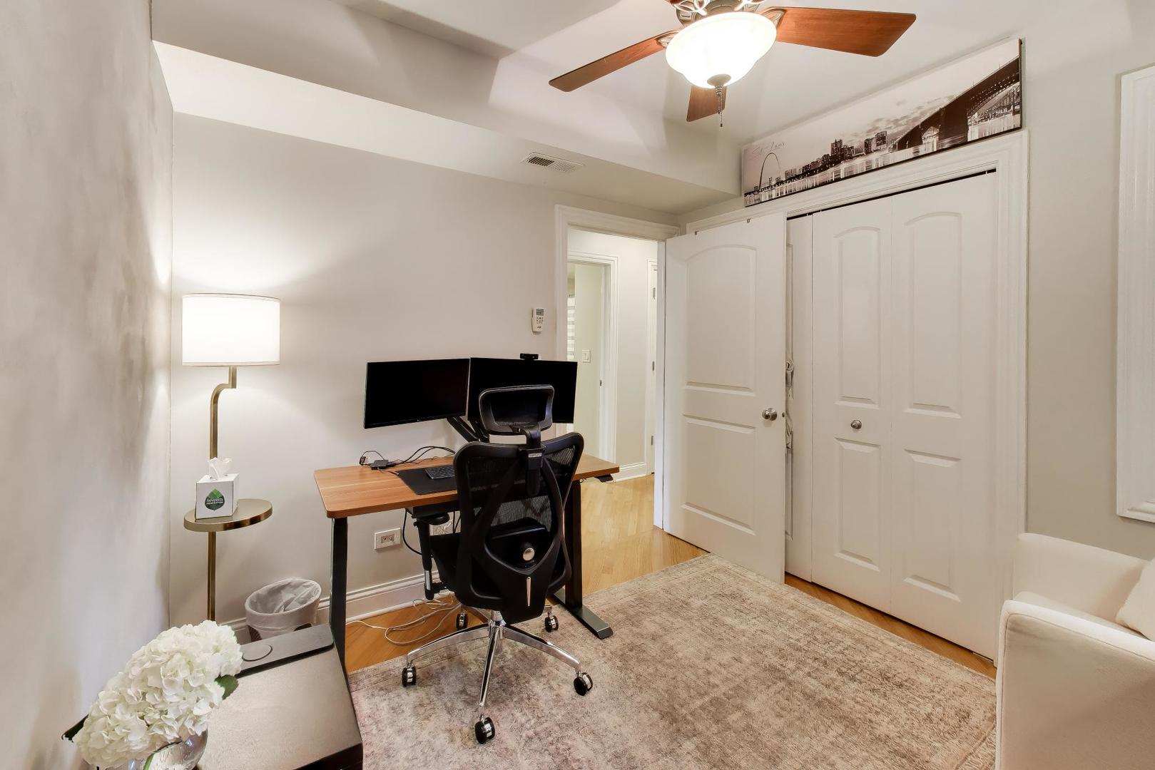 708 W Barry Avenue Unit: 3F