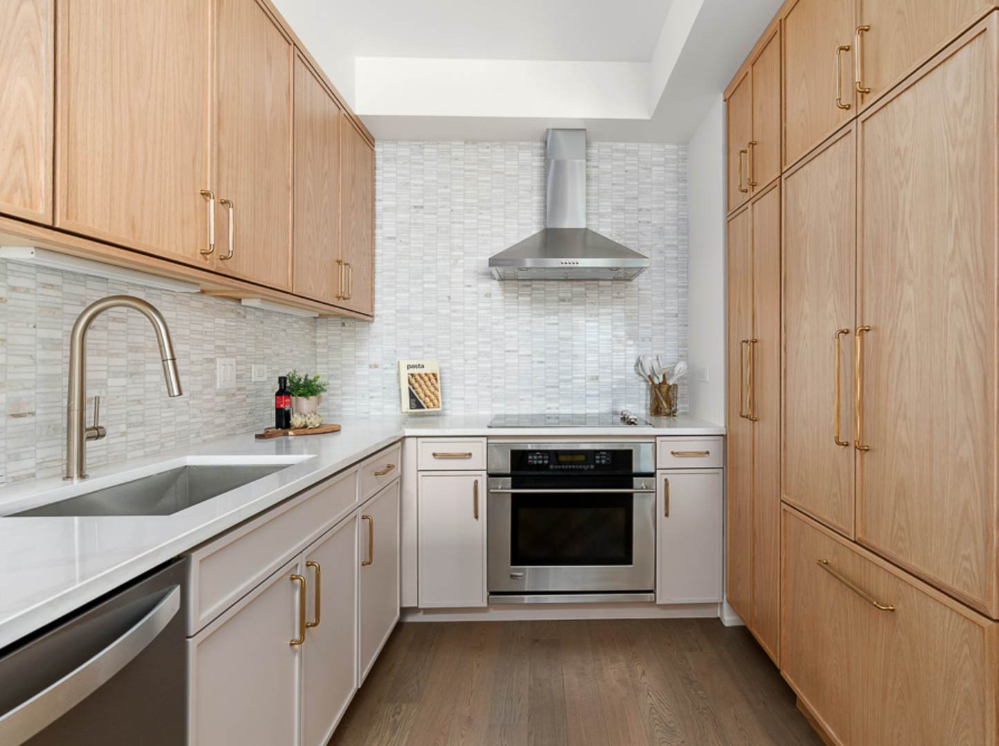 130 N Garland Court Unit: 3403