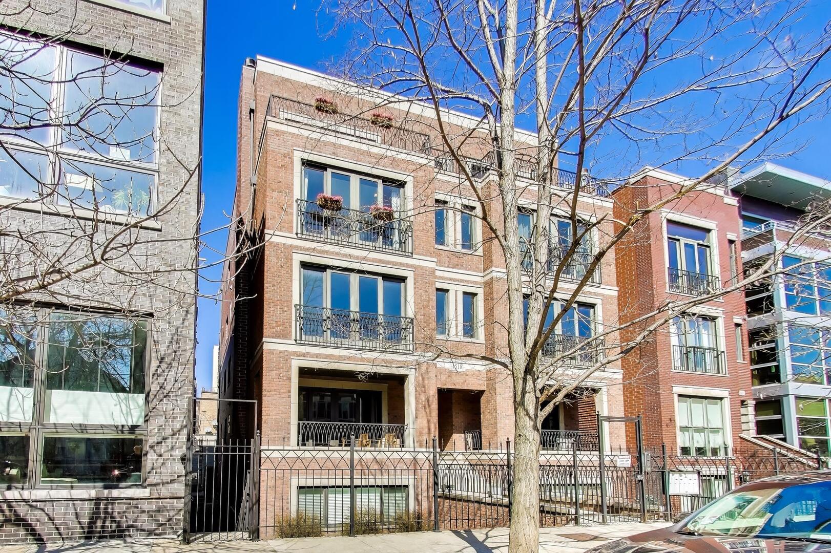 1518 W Cortez Street Unit: 3W