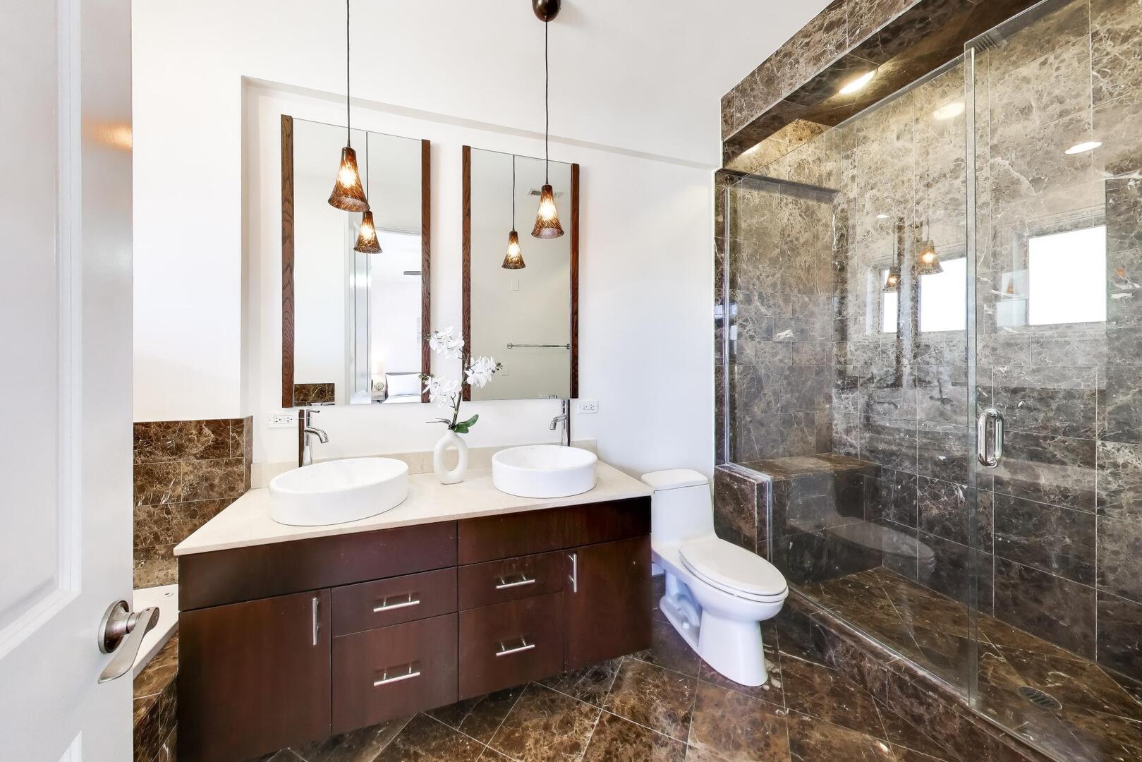 1518 W Cortez Street Unit: 3W