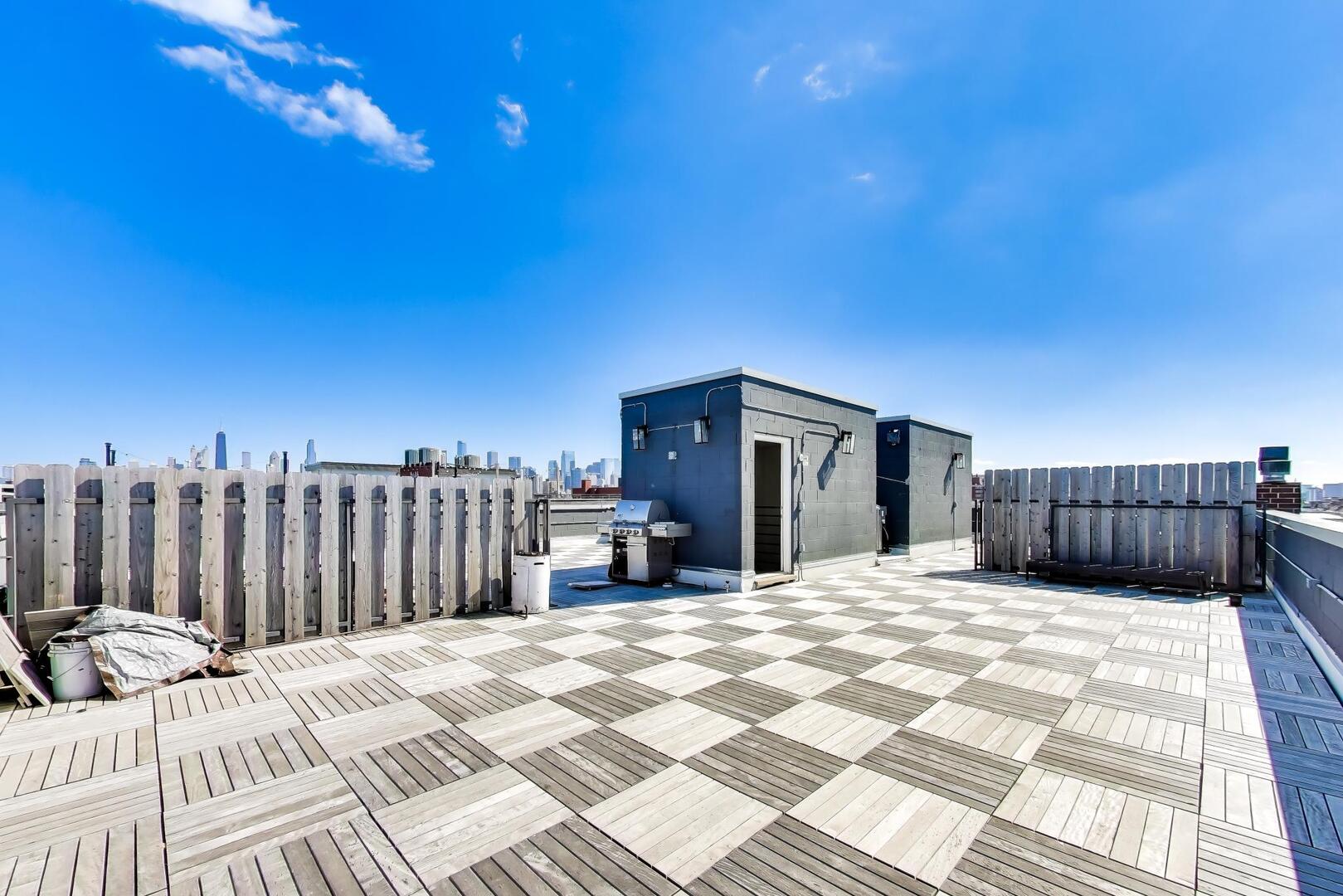 1518 W Cortez Street Unit: 3W