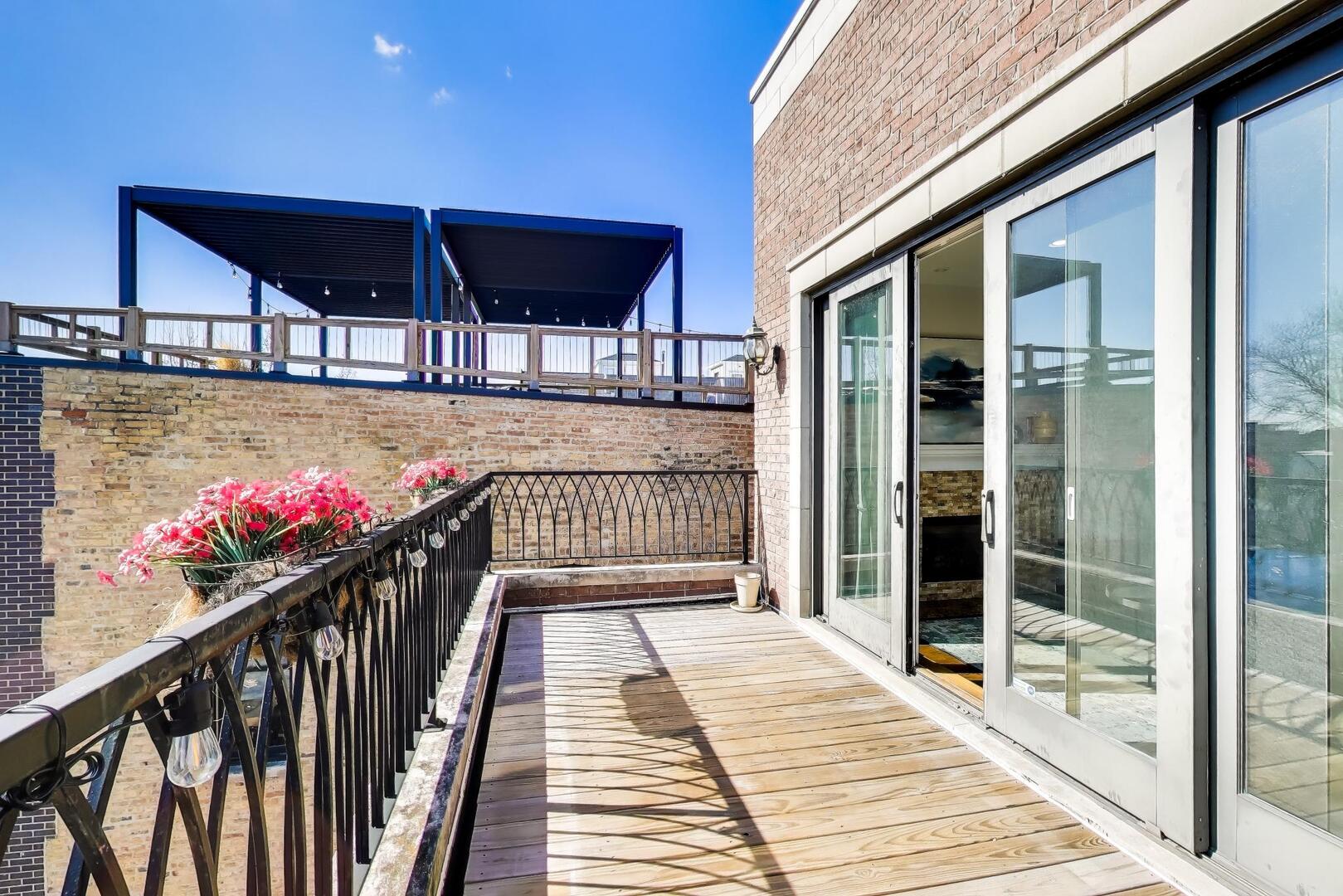 1518 W Cortez Street Unit: 3W