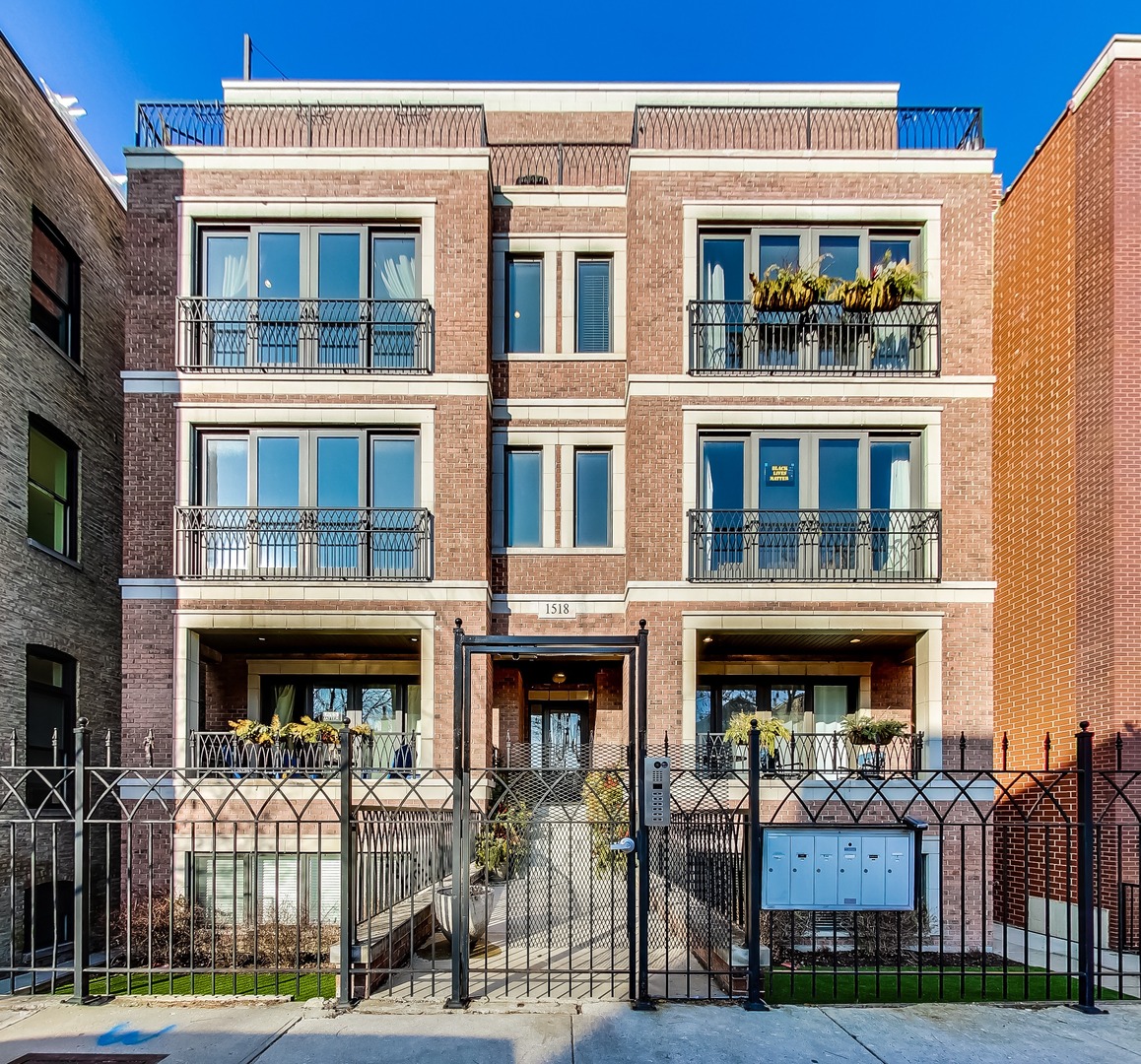 1518 W Cortez Street Unit: 3W