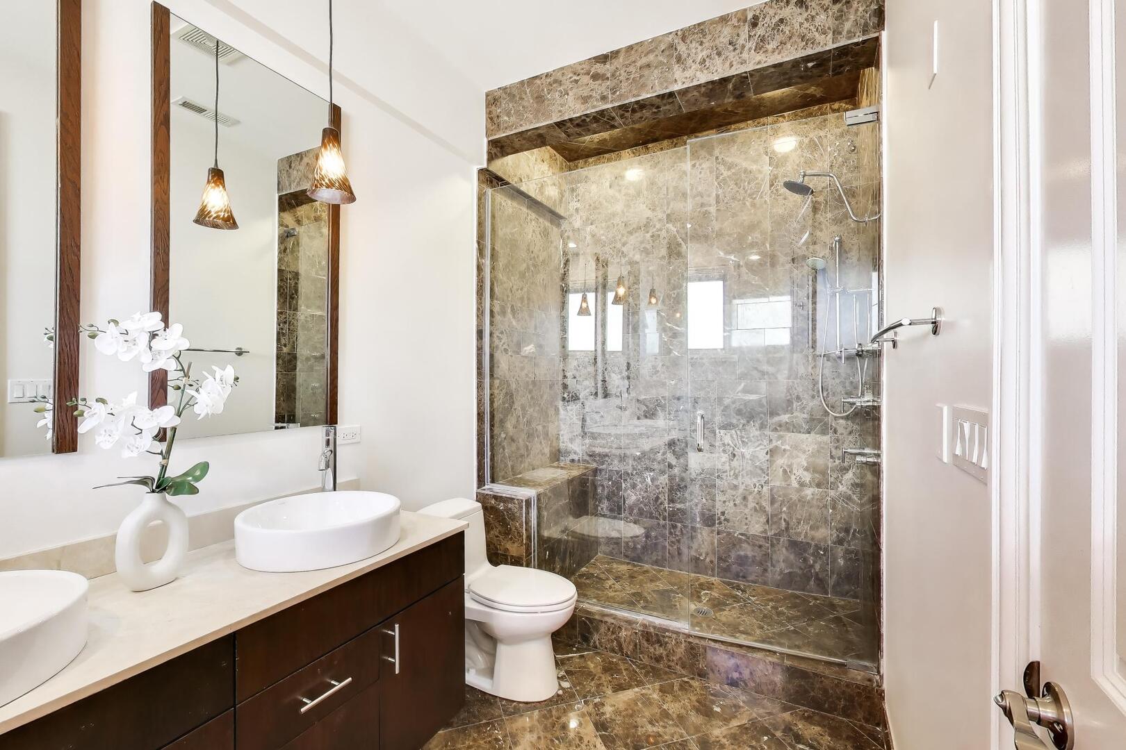 1518 W Cortez Street Unit: 3W