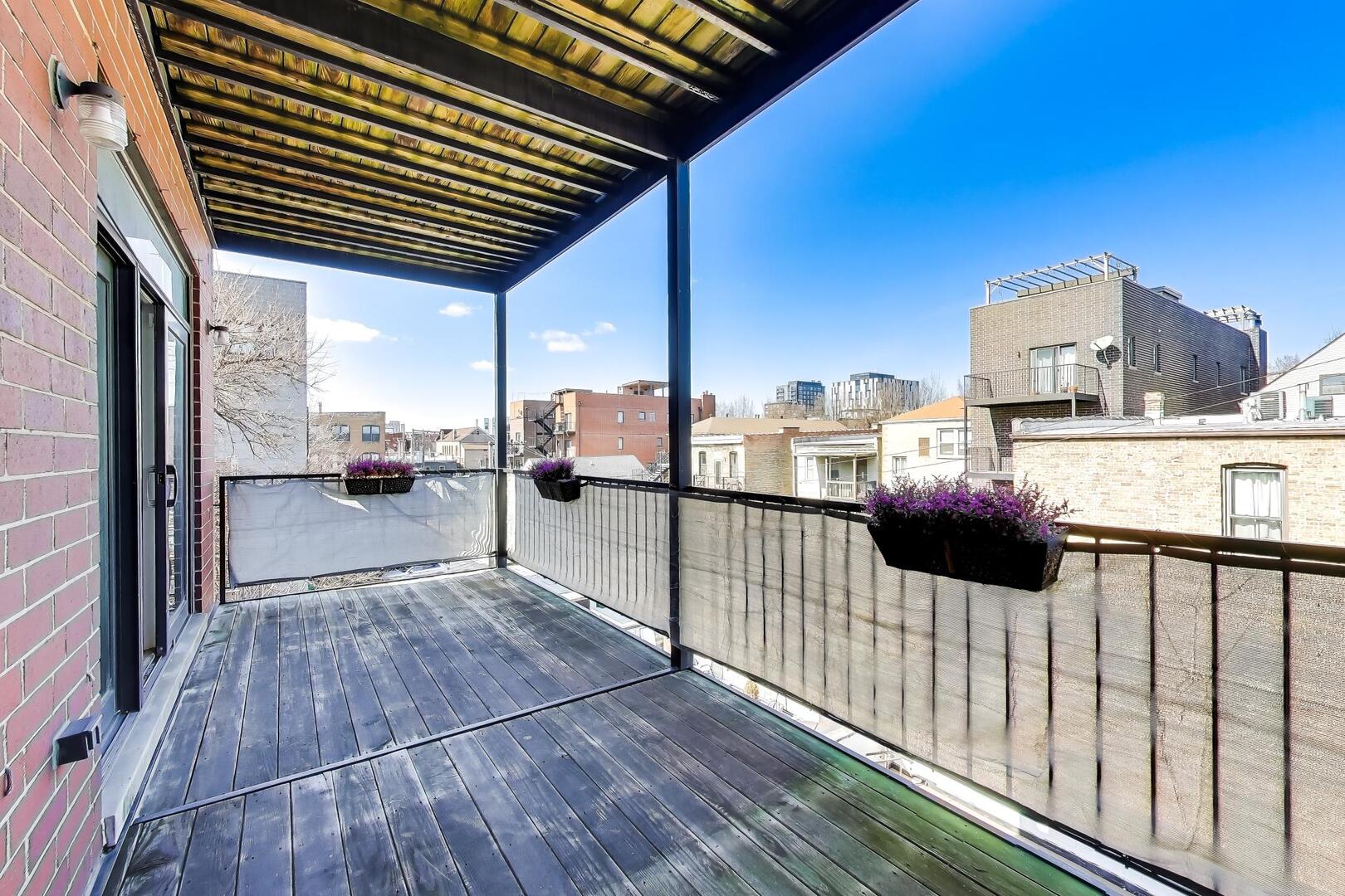 1518 W Cortez Street Unit: 3W