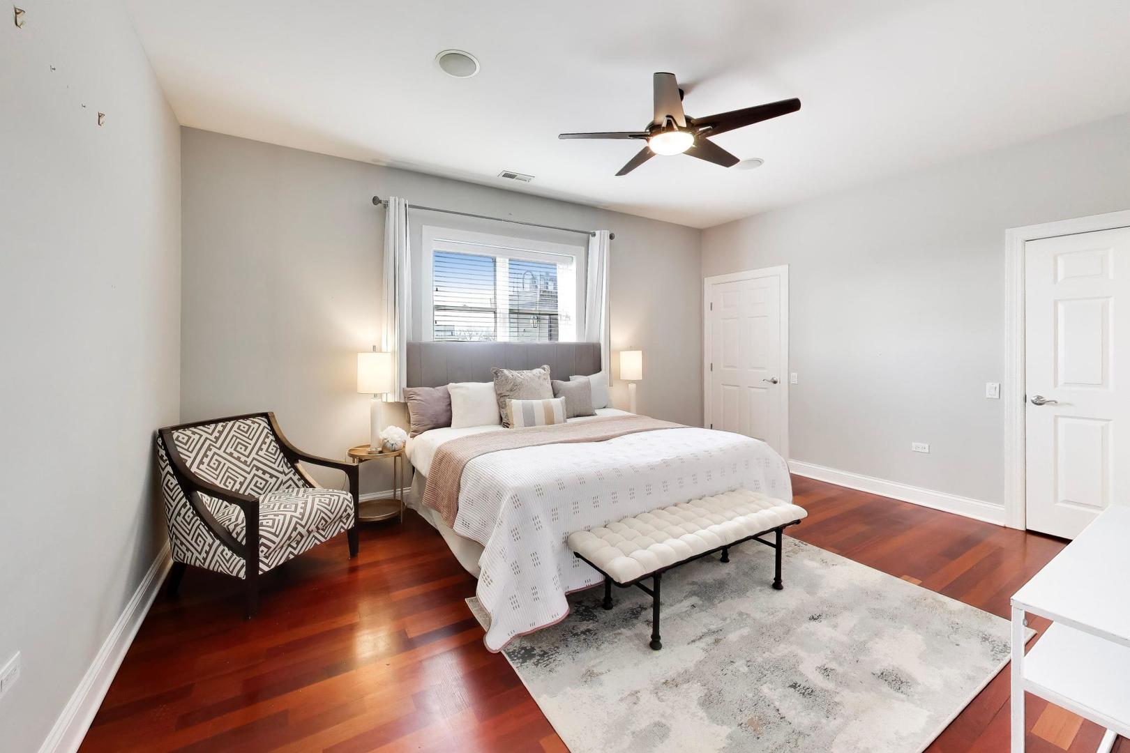 2222 W Belmont Avenue Unit: 501