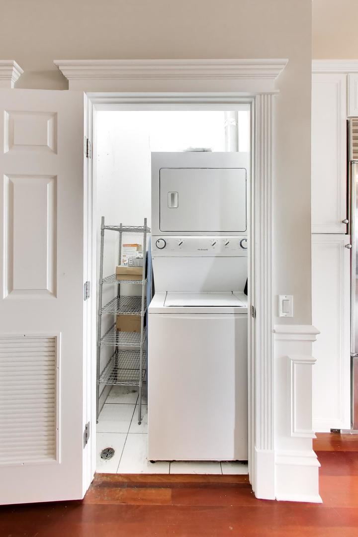 2222 W Belmont Avenue Unit: 501