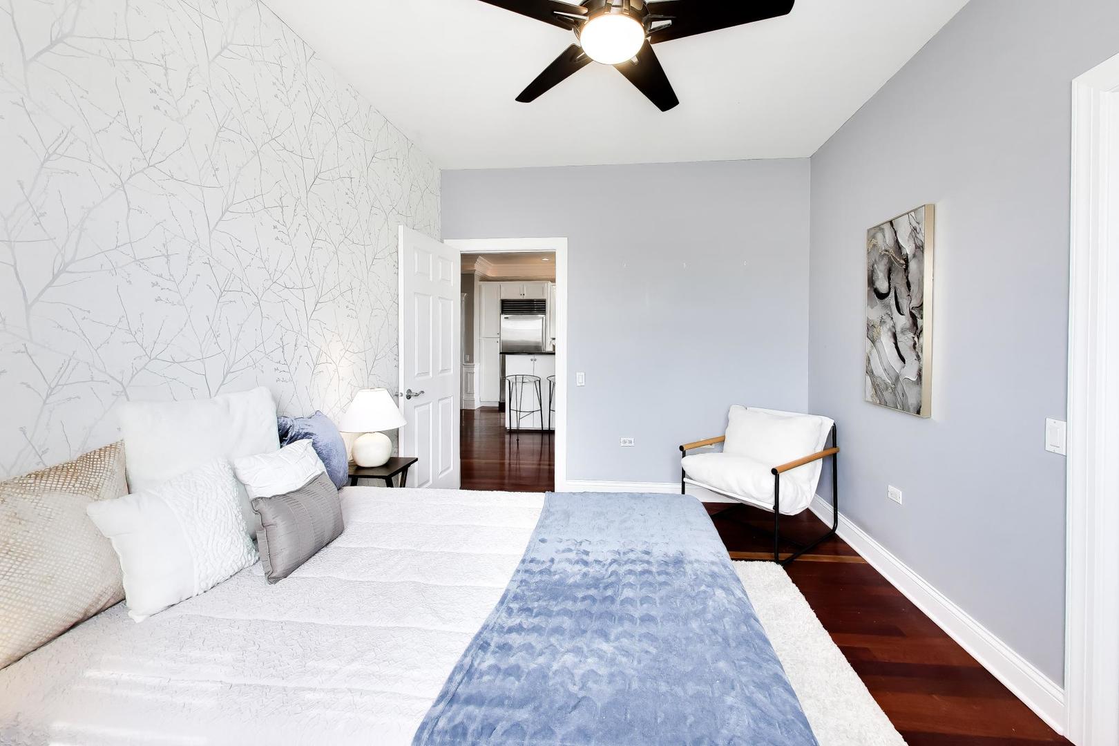 2222 W Belmont Avenue Unit: 501