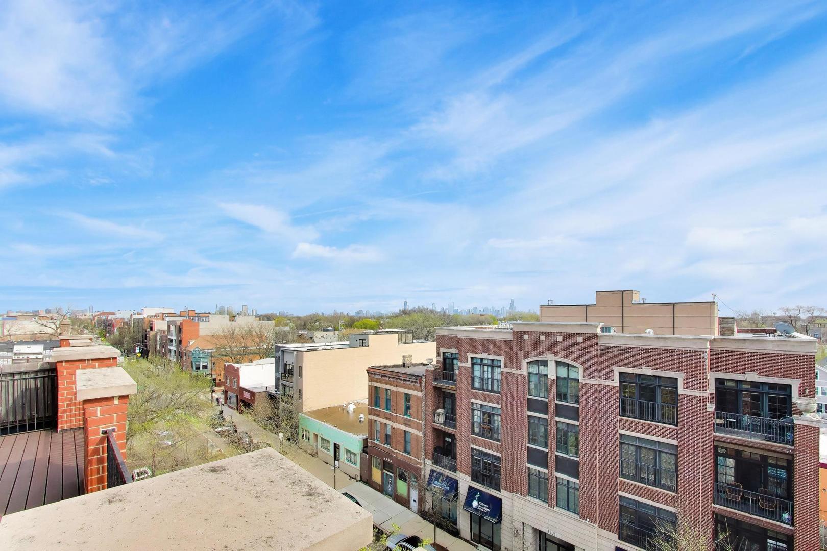 2222 W Belmont Avenue Unit: 501
