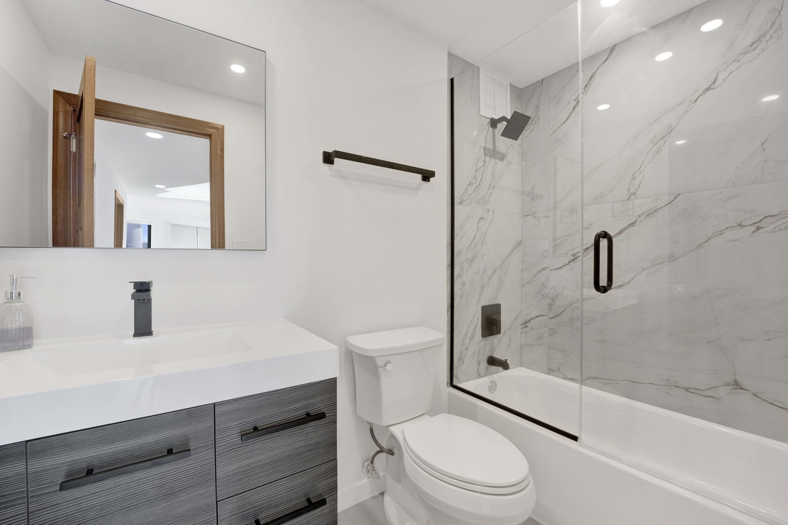 155 N HARBOR Drive Unit: 212-213