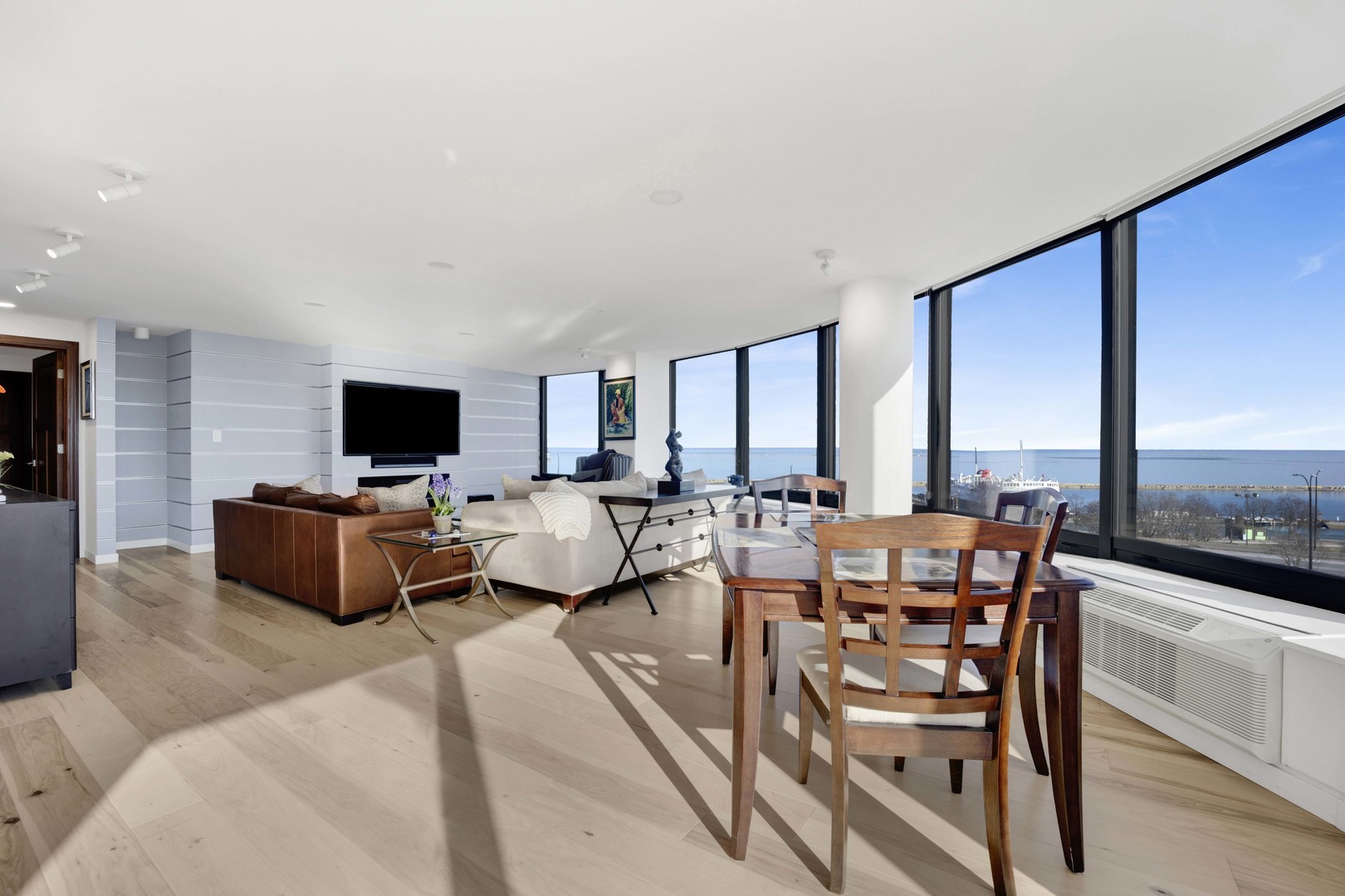 155 N HARBOR Drive Unit: 212-213
