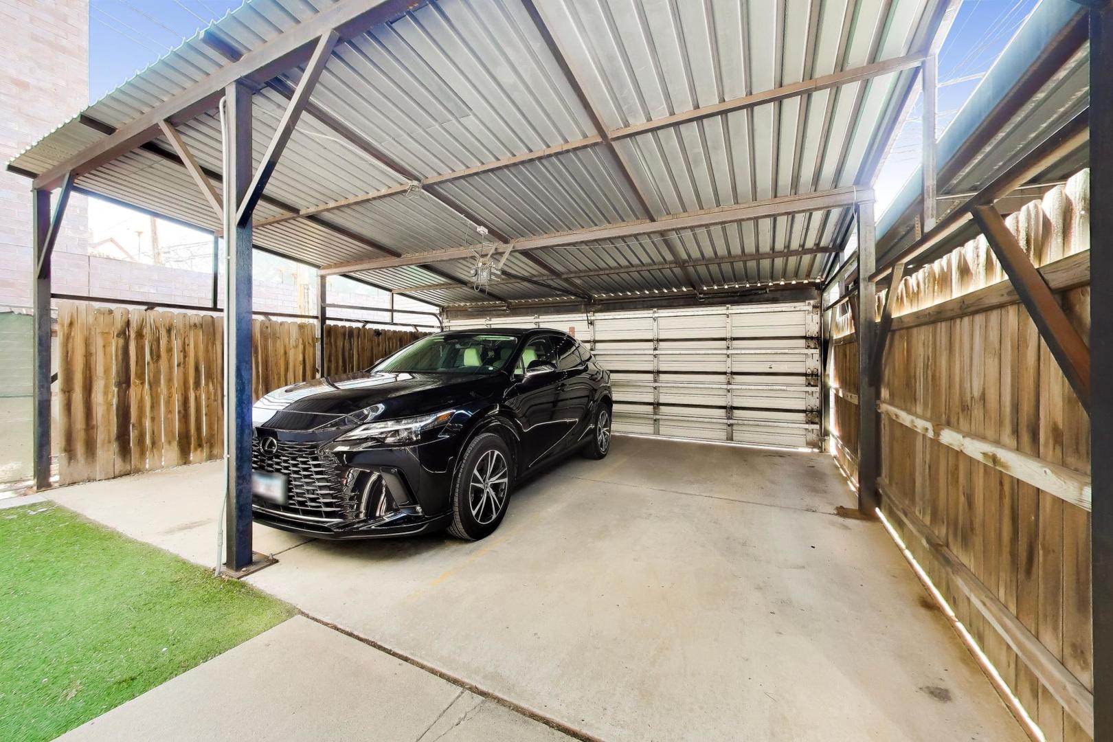 2241 W Roscoe Street Unit: 3