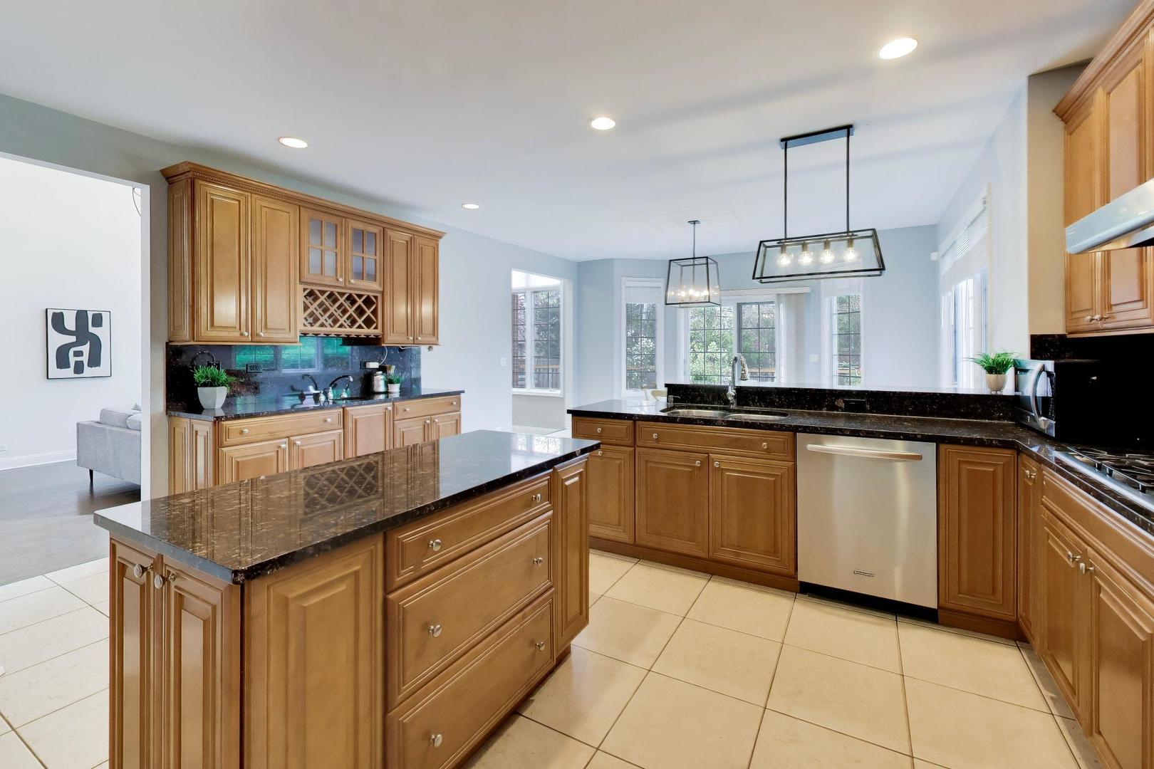 2444 N De Cook Court