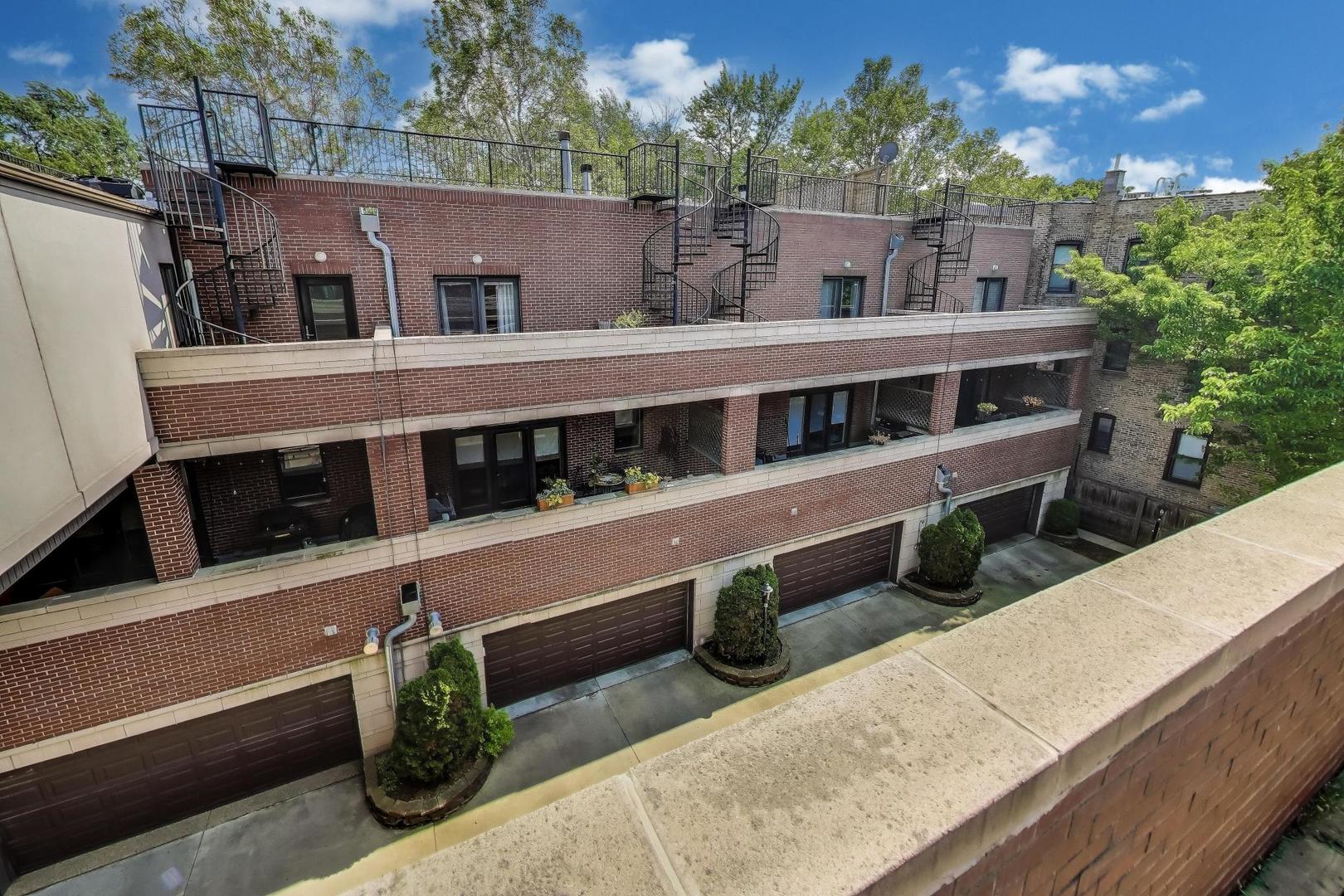 1910 W Addison Street Unit: F