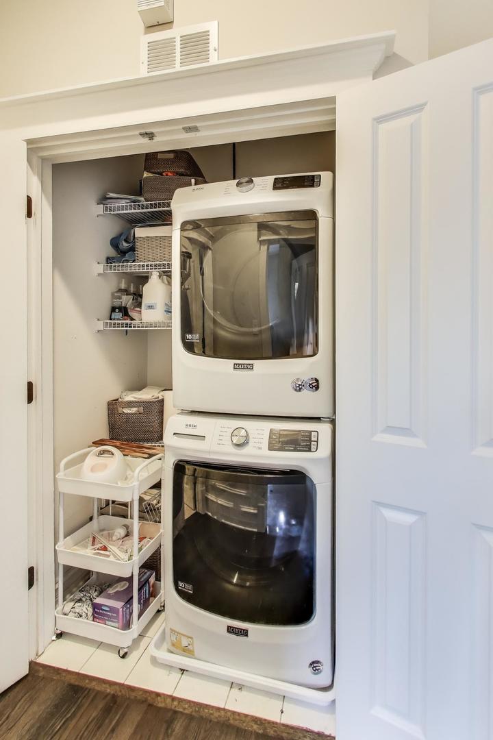 1910 W Addison Street Unit: F